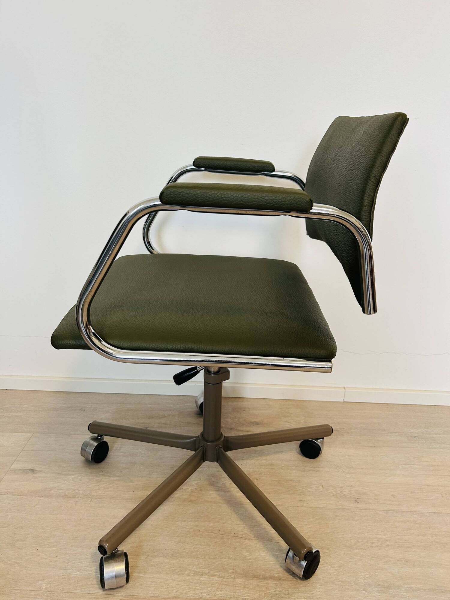 Vintage Fern Grey Office Arm Chair from Kovona Model K-380 from Czech 1970’s