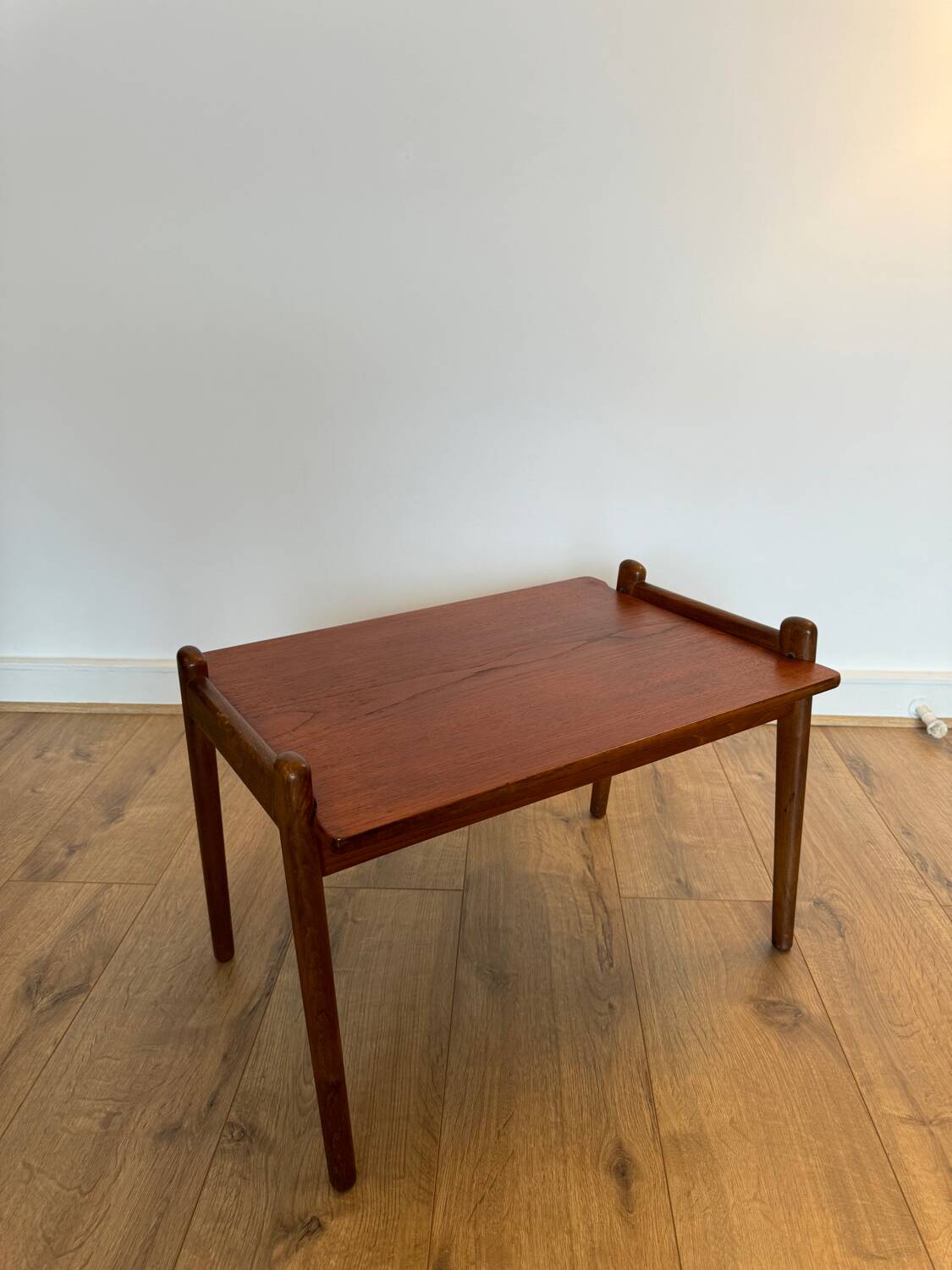 Table d'appoint vintage années 1960 en teck