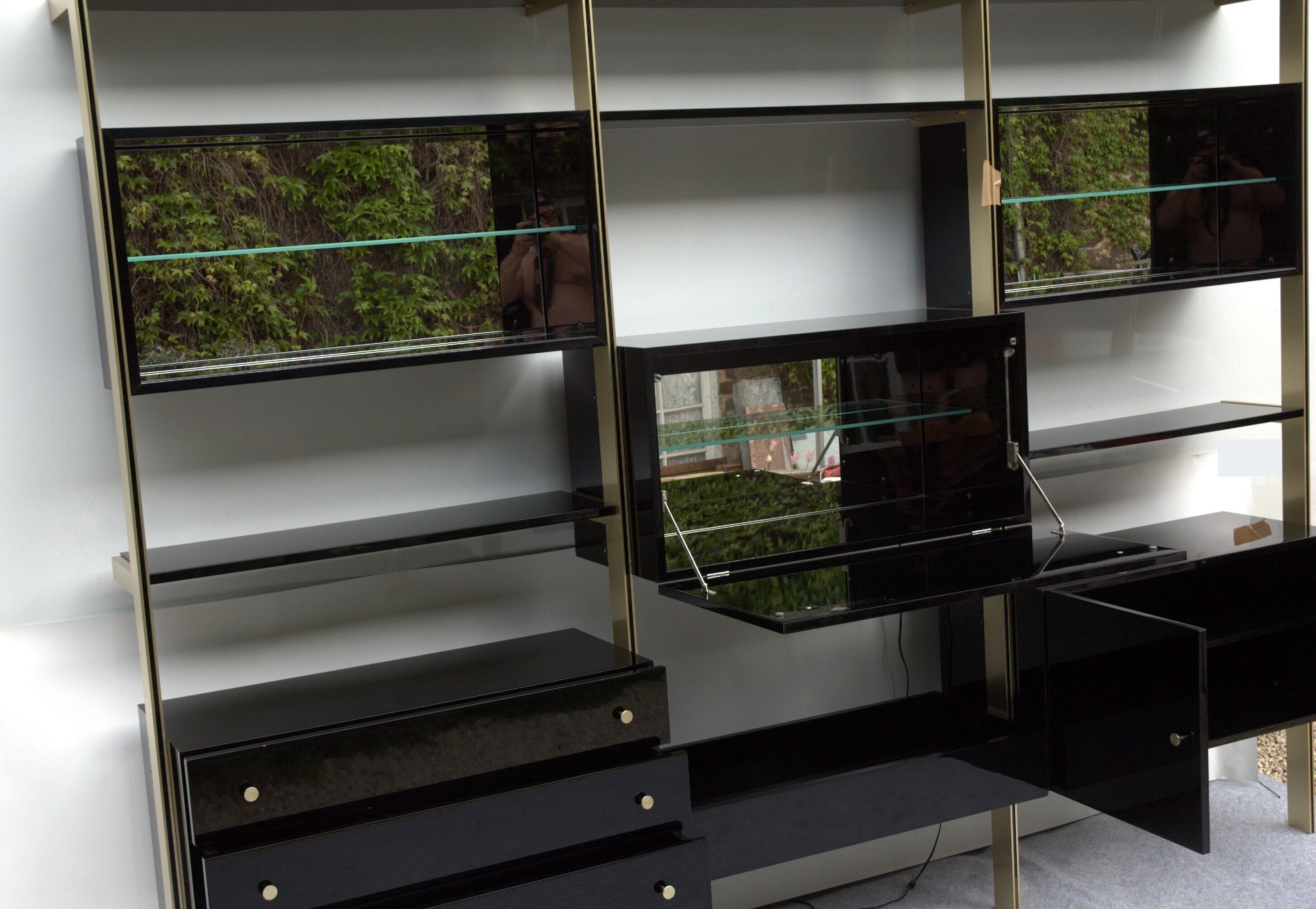 Library shelves in lacquer and brass by Roche Bobois 1970 s