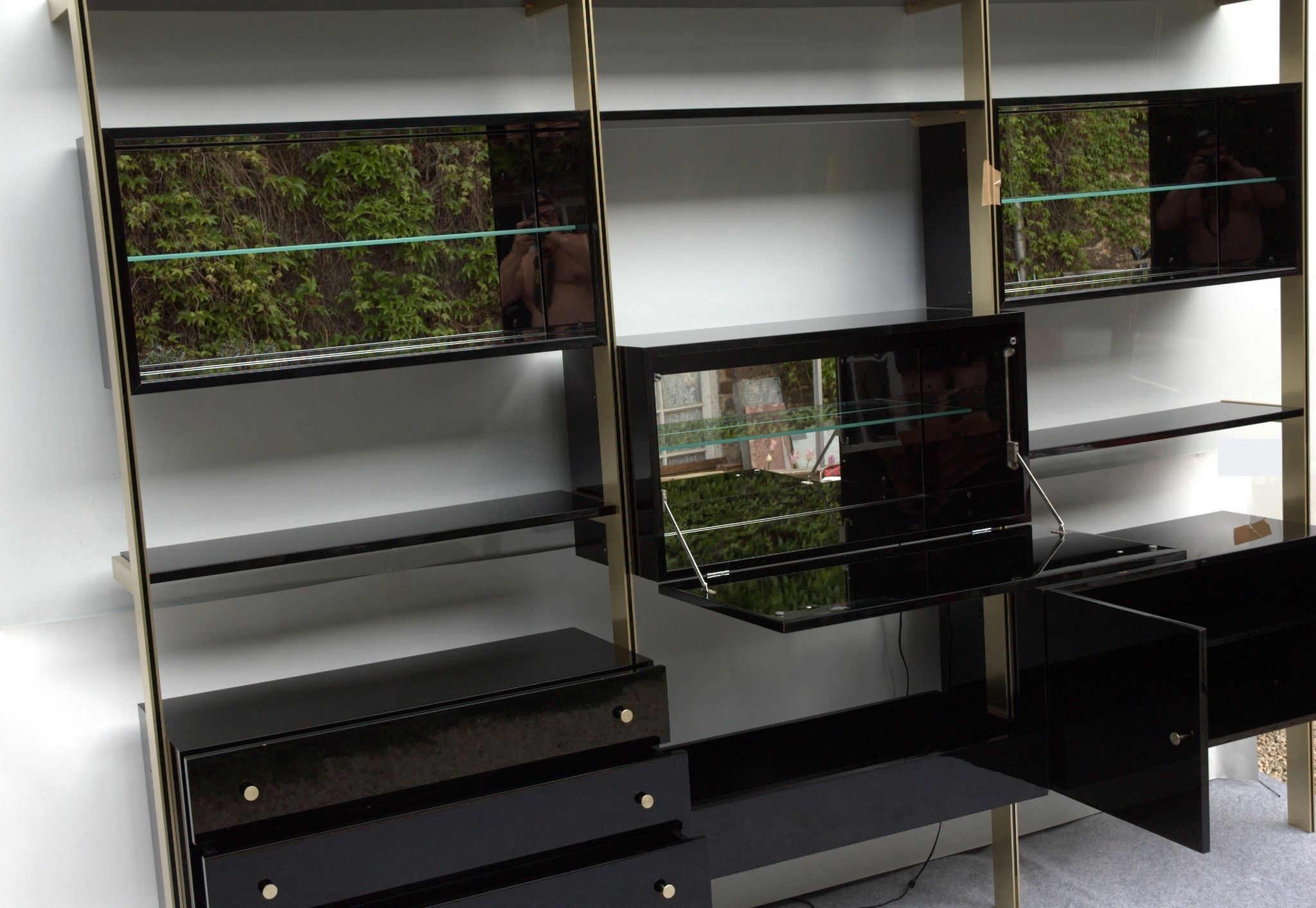 Library shelves in lacquer and brass by Roche Bobois 1970 s