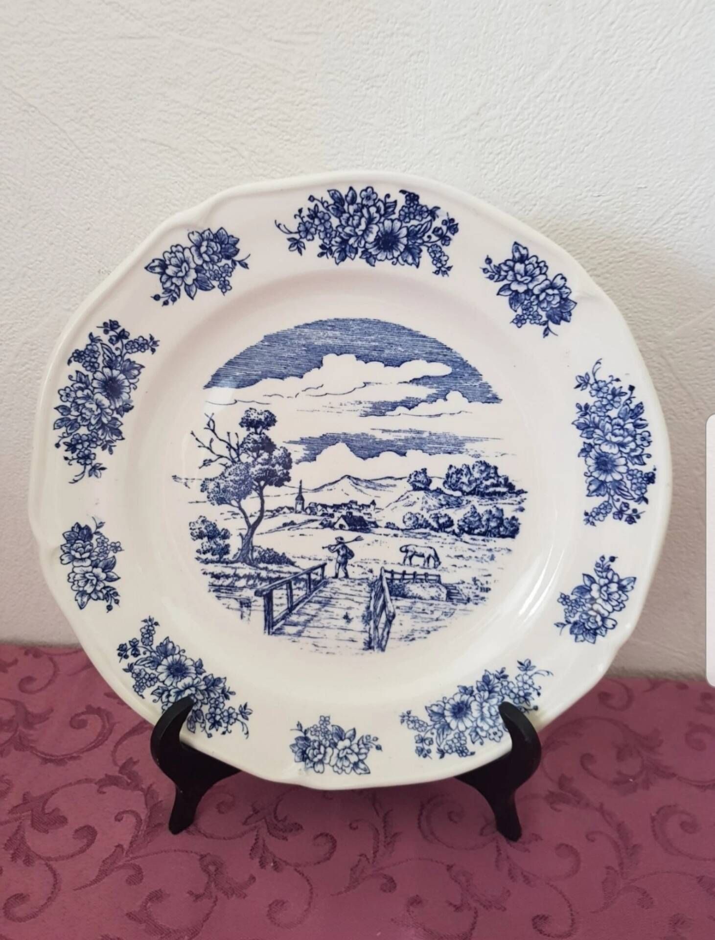 Decorative plate, Gien