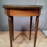 Side table called “bouillotte”
