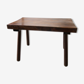 Table basse esprit campagne en bois massif.