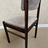 Pair of wooden chairs in loop fabric