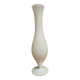 Vase soliflore en opaline blanche