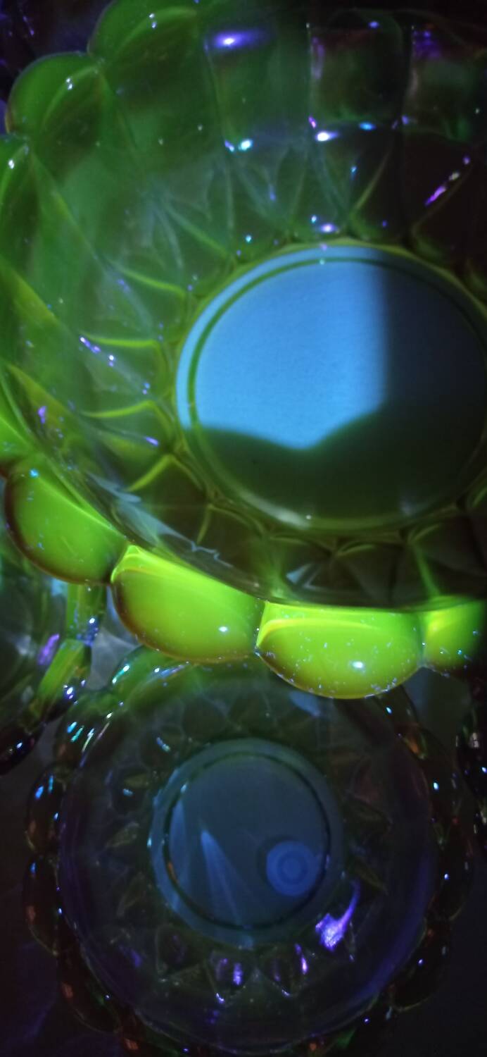 Vintage salad bowl service and 8 iridescent glass cups