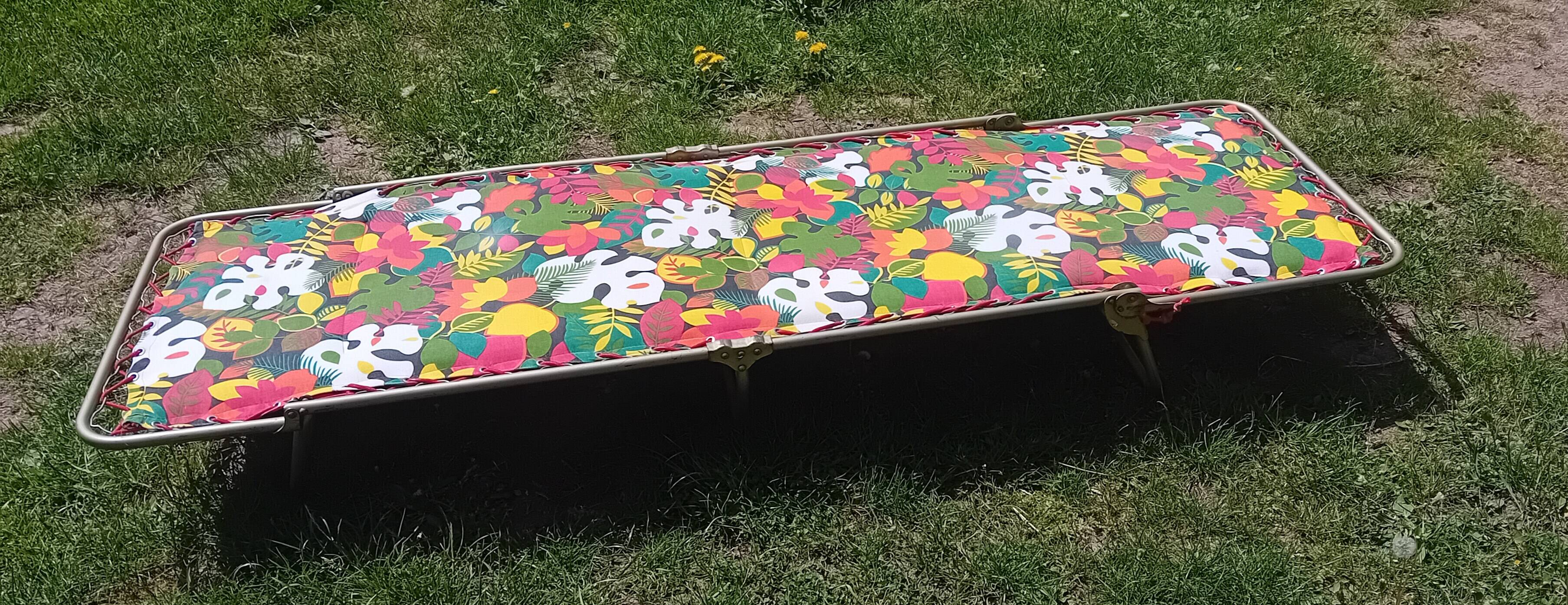 Vintage Deckchair-Camp Bed