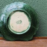 Cabbage leaf dish in slip, Aejitma, Vallauris