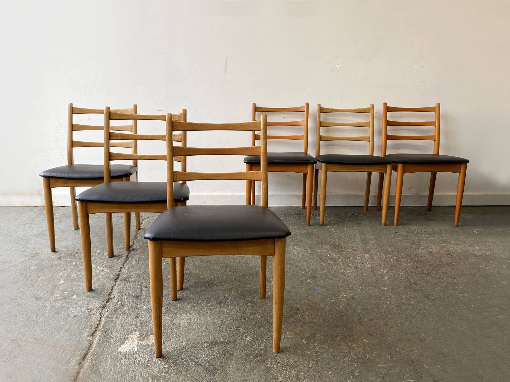Set of 4 Mid-Century 1970’s dining chairs by Schreiber Furniture