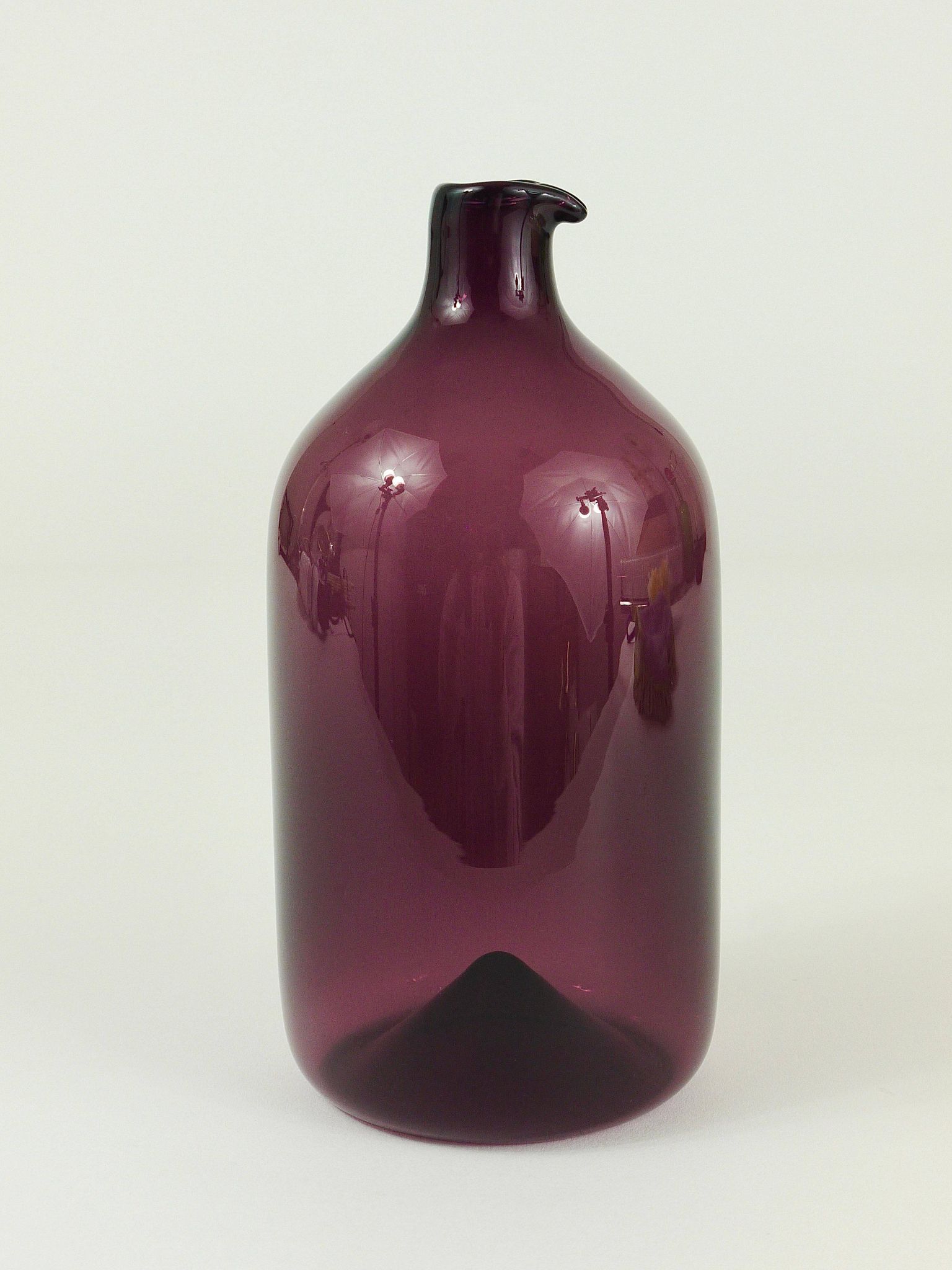 Glass vase signed Purple Timo Sarpaneva Pullo Bird Bottle, Iittala, Finland.