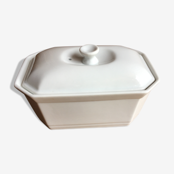 Porcelain butter dish