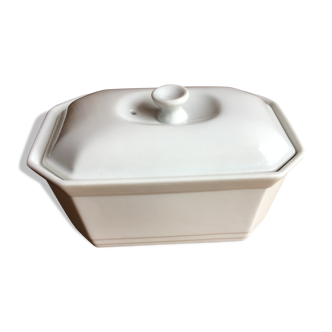 Porcelain butter dish