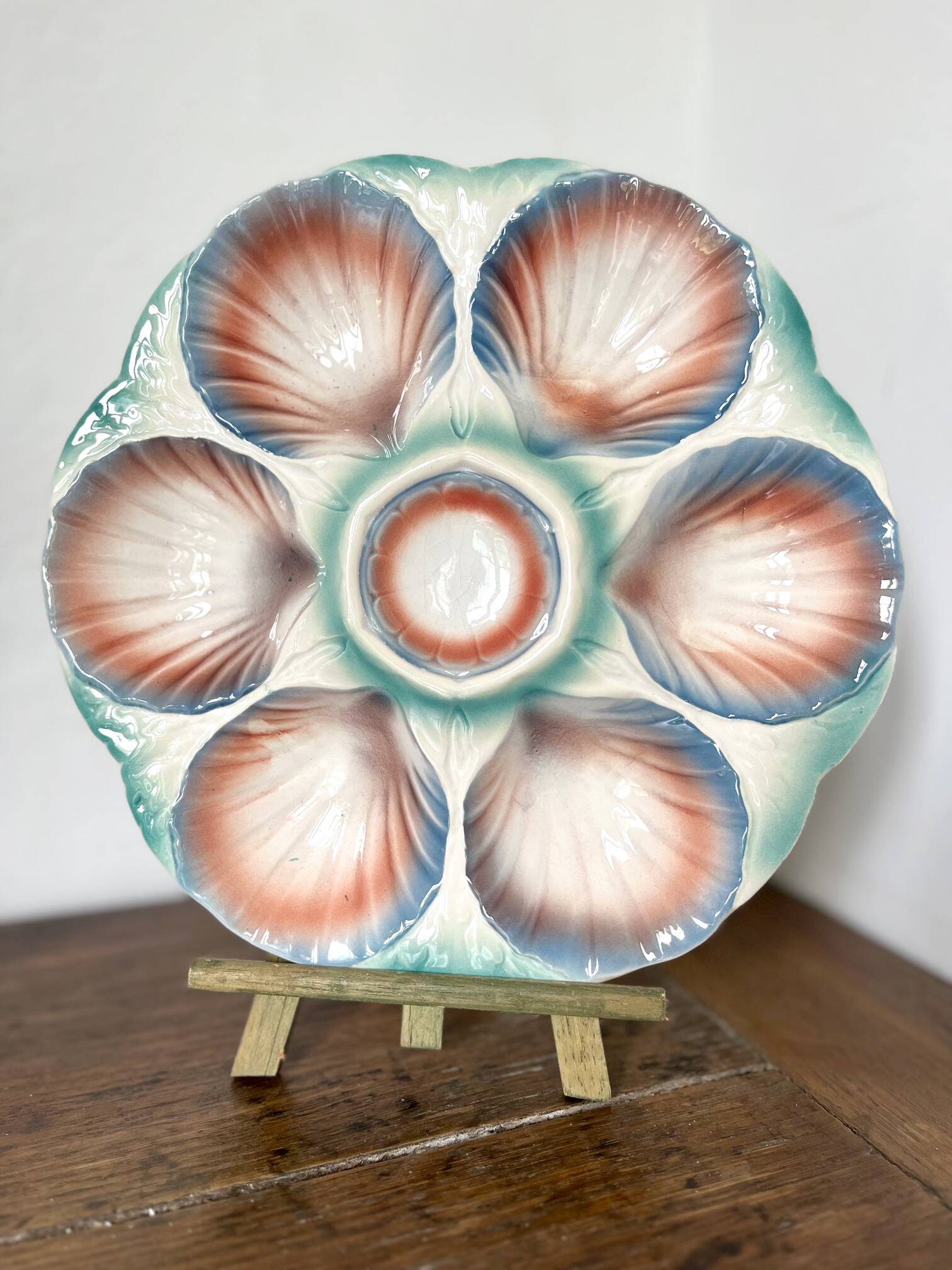 Majolica oyster plates, Digoin & Sarreguemines