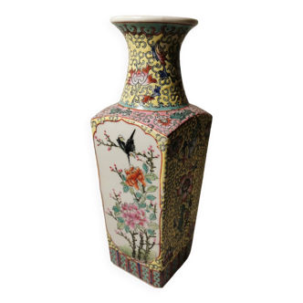 Antique Chinese quadrangular vase signed