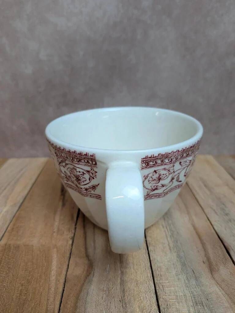 Mug Corona Colombia red décor in the style of toile de Jouy