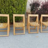 4 folding chairs