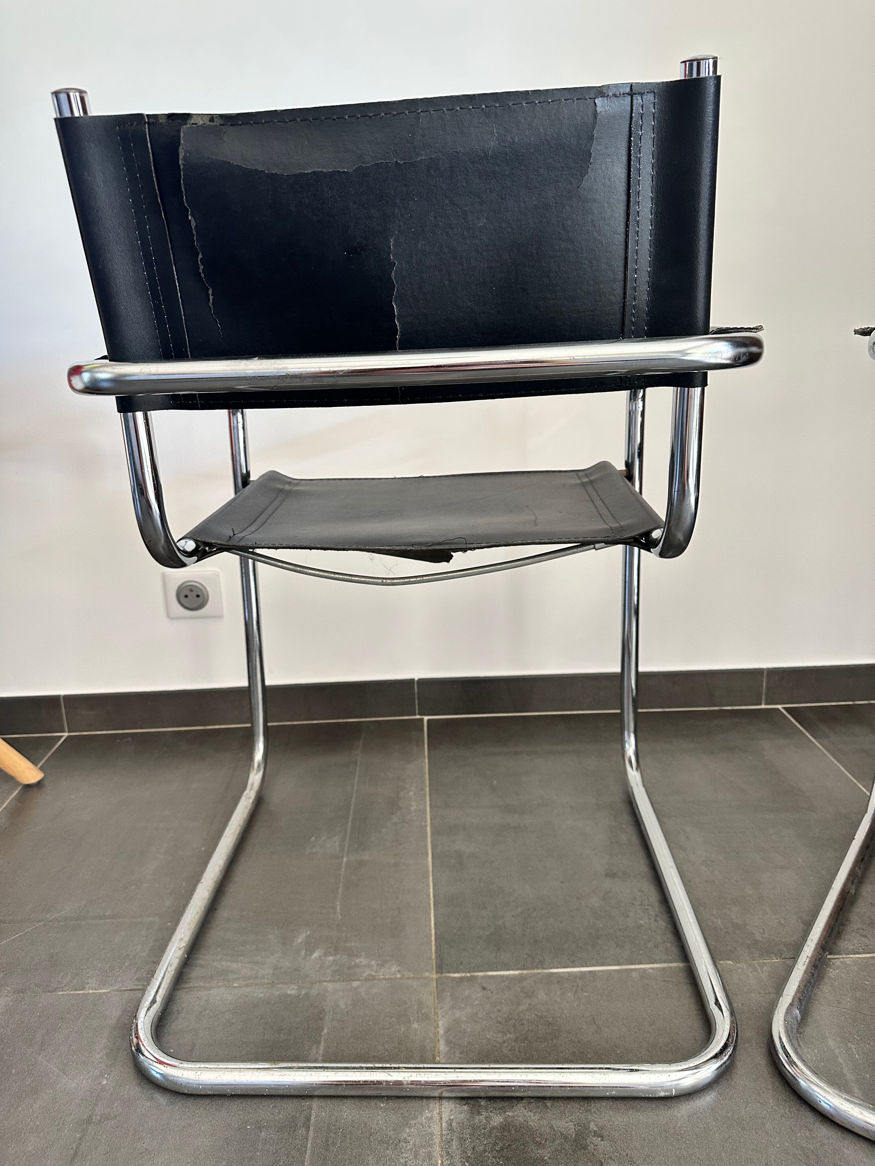 4 chrome tubular chairs