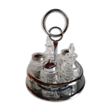 Salt and pepper servant
