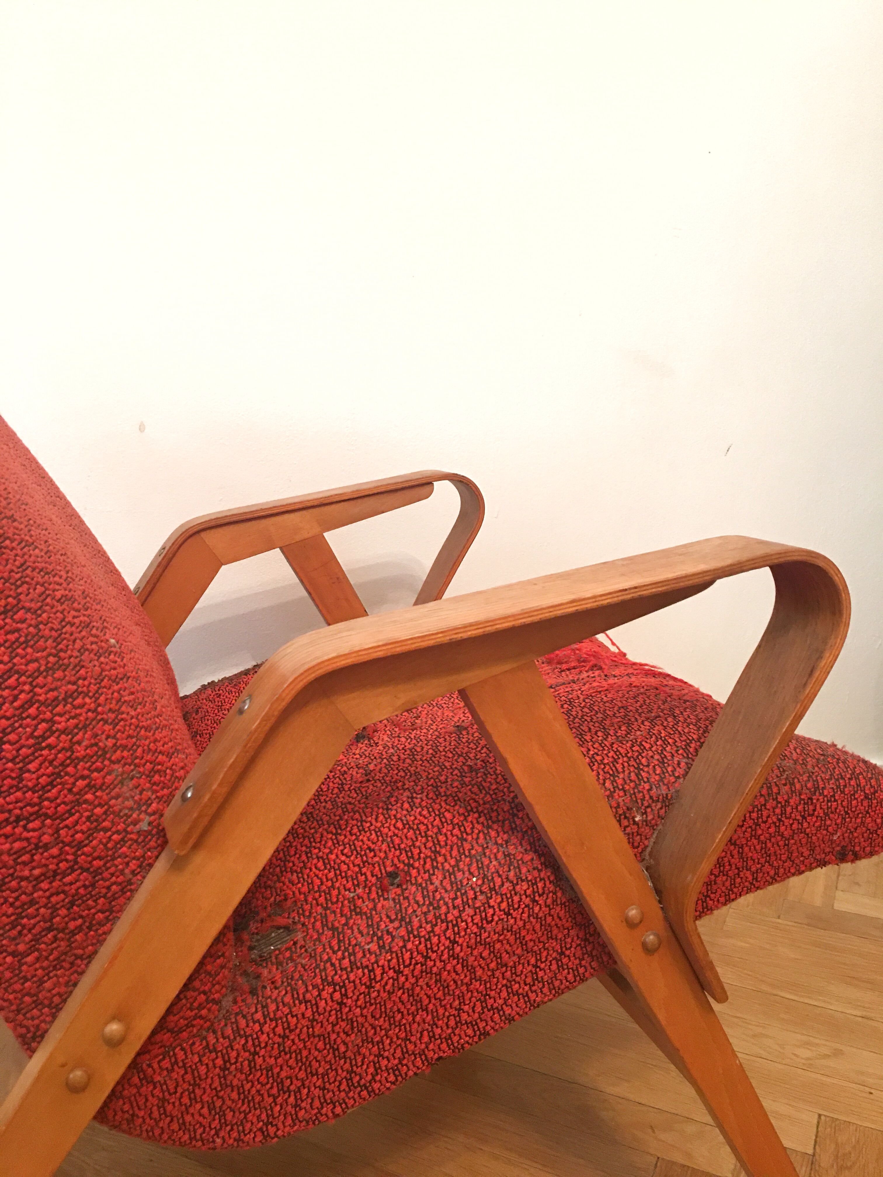 Fauteuils rouges par Frantisek Jirak Tatra Nabytok Pravenec – Design célèbre des années 60 - PAIR
