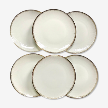 Lot of 6 flat porcelain plates
