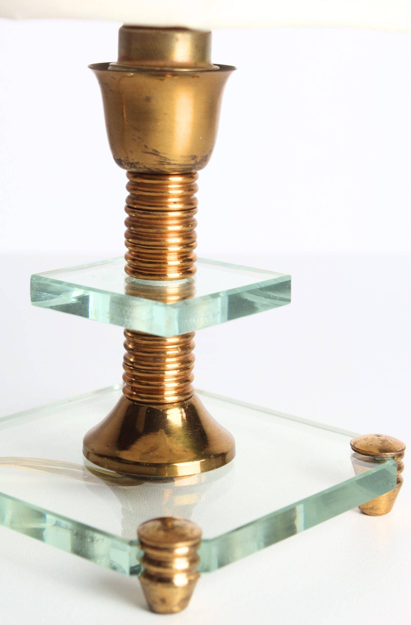 Small table lamp, in the style of Pietro Chiesa for Fontana Arte.