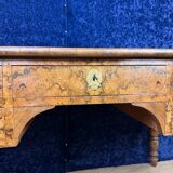 Very beautiful Louis Philippe period desk in burr walnut circa 1830