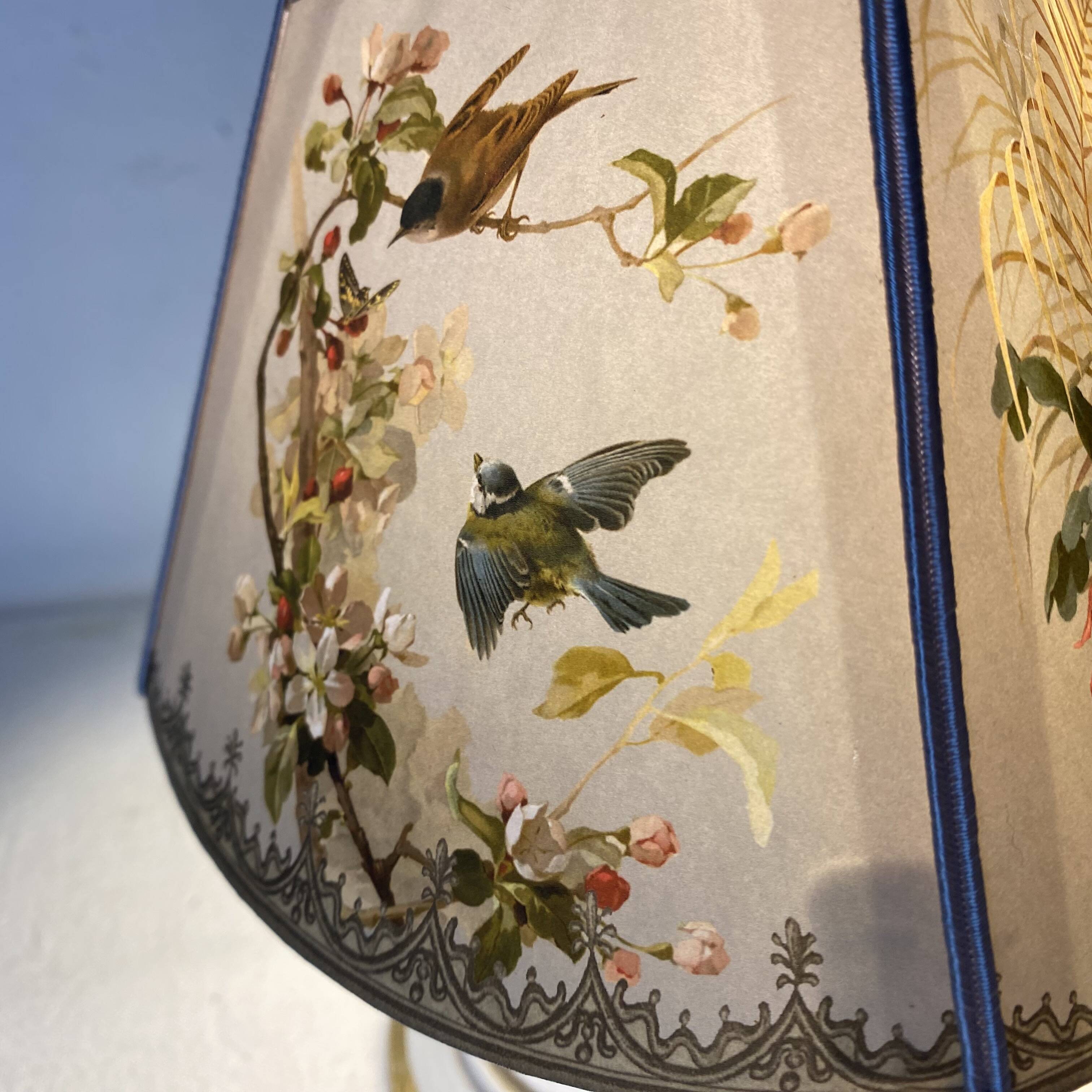 Vintage lamp, Tillier parakeets and sparrows lampshade