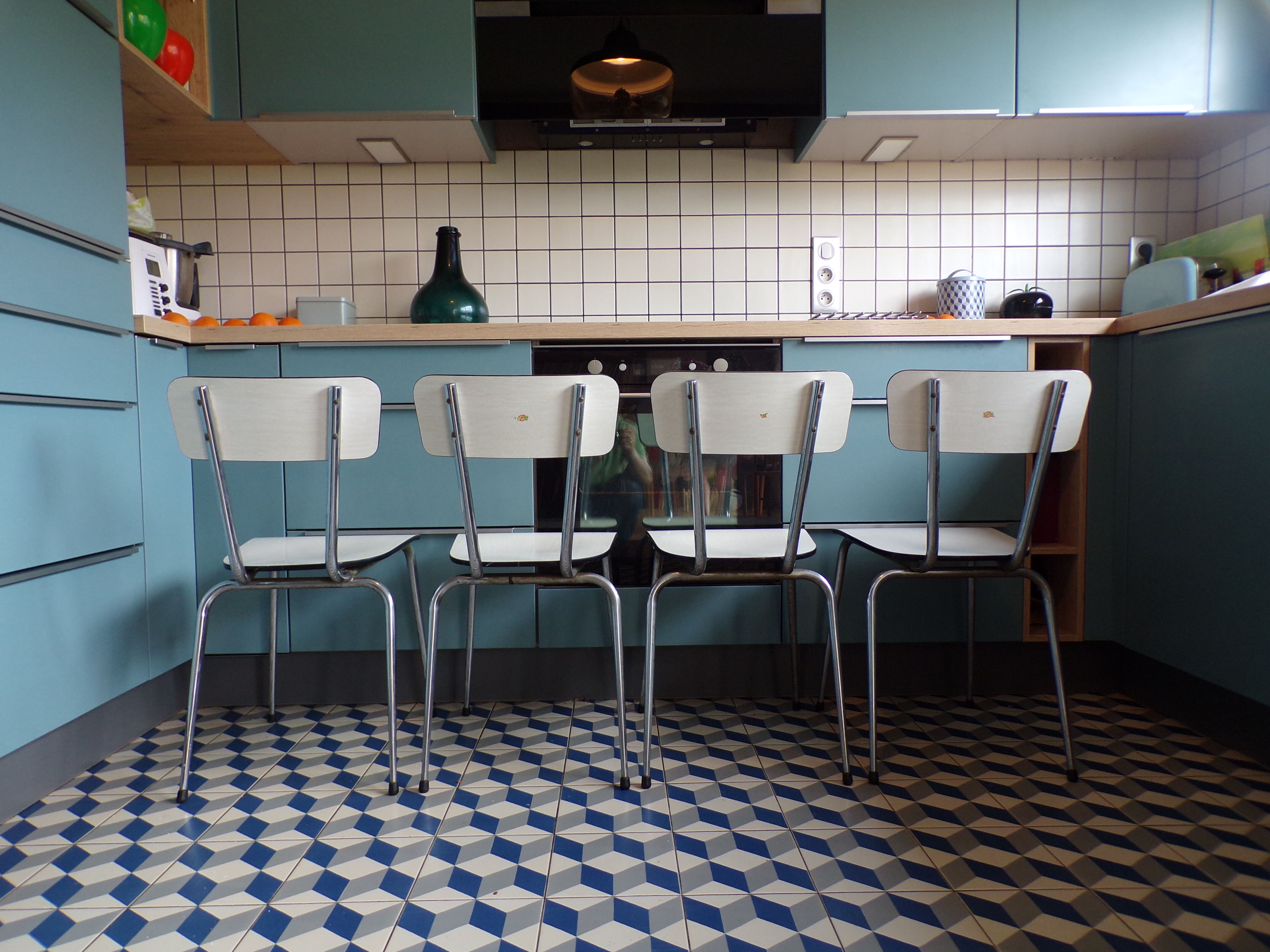 Suite 4 chairs formica white