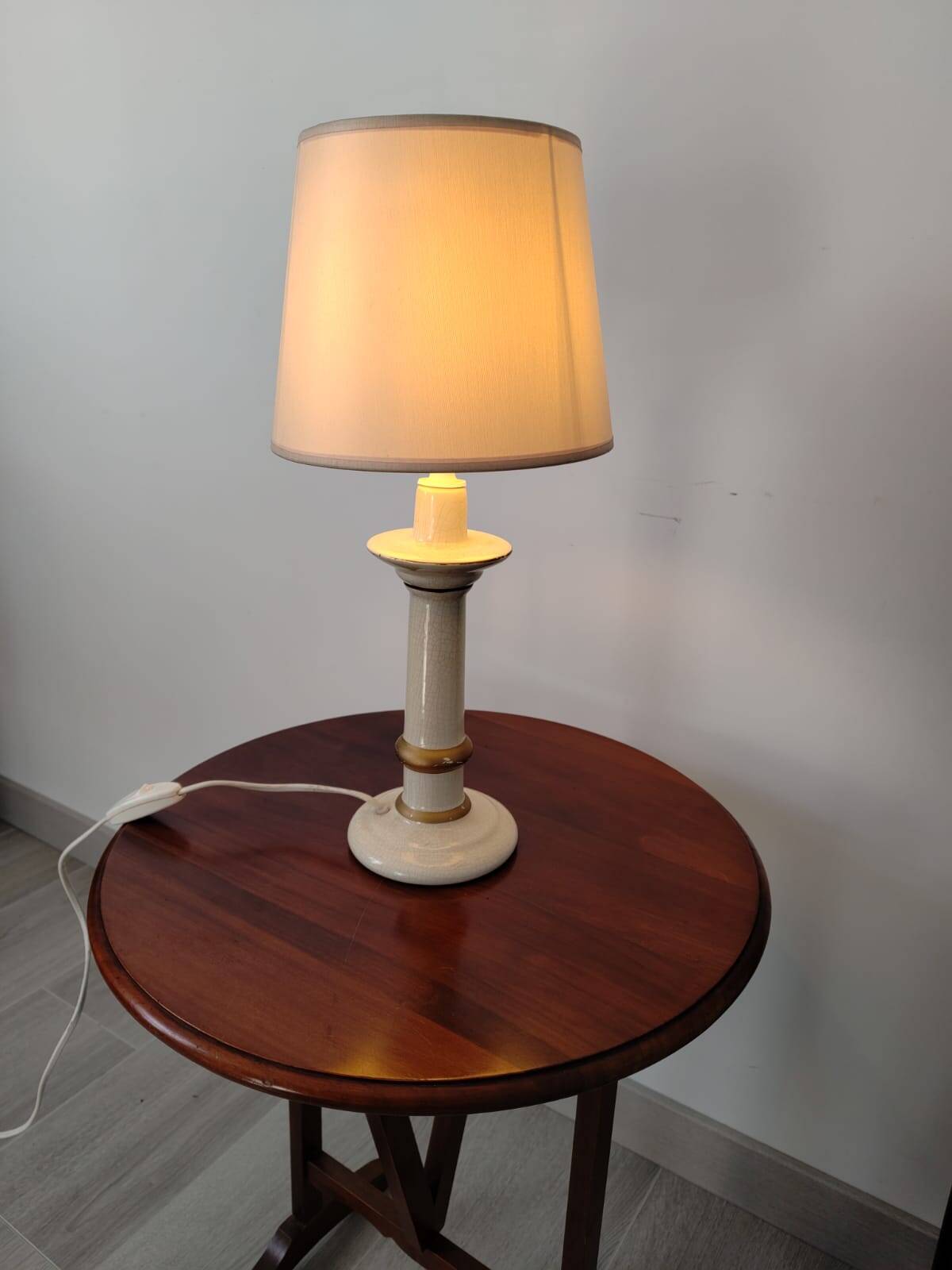 Lampe de salon en céramique craquelée