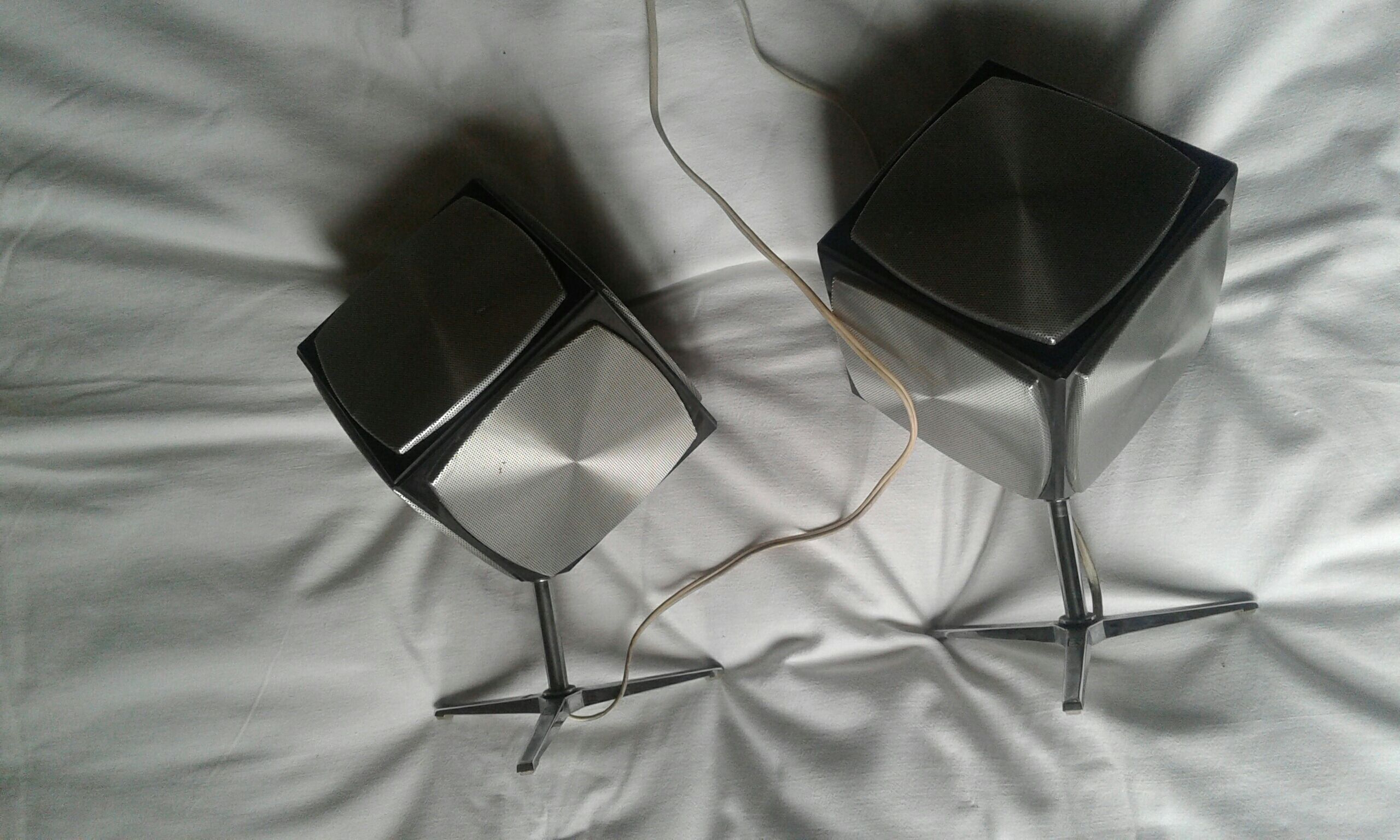 Pregnant grundig audiorama hifi 700 cubic tripod foot