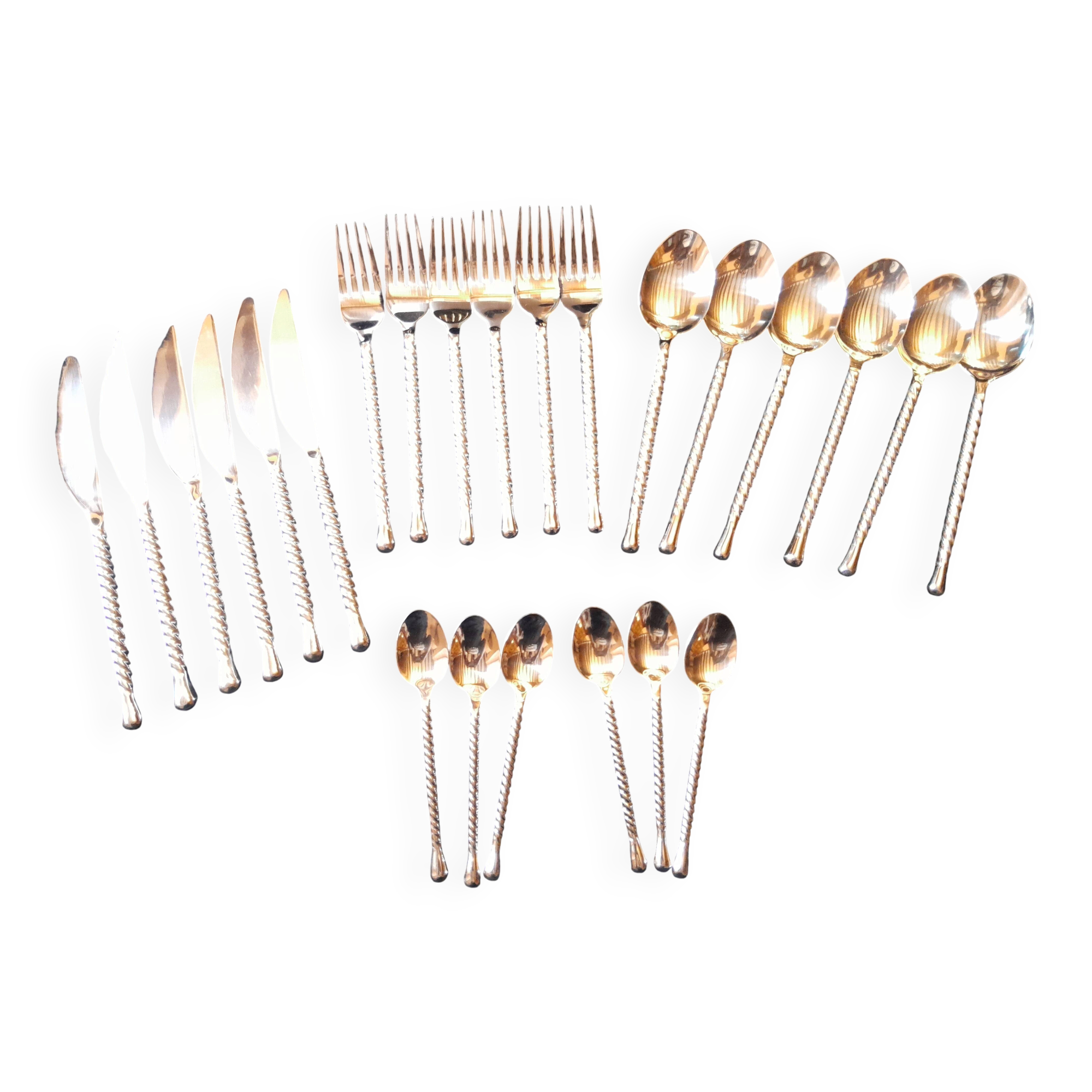 Twisted cutlery