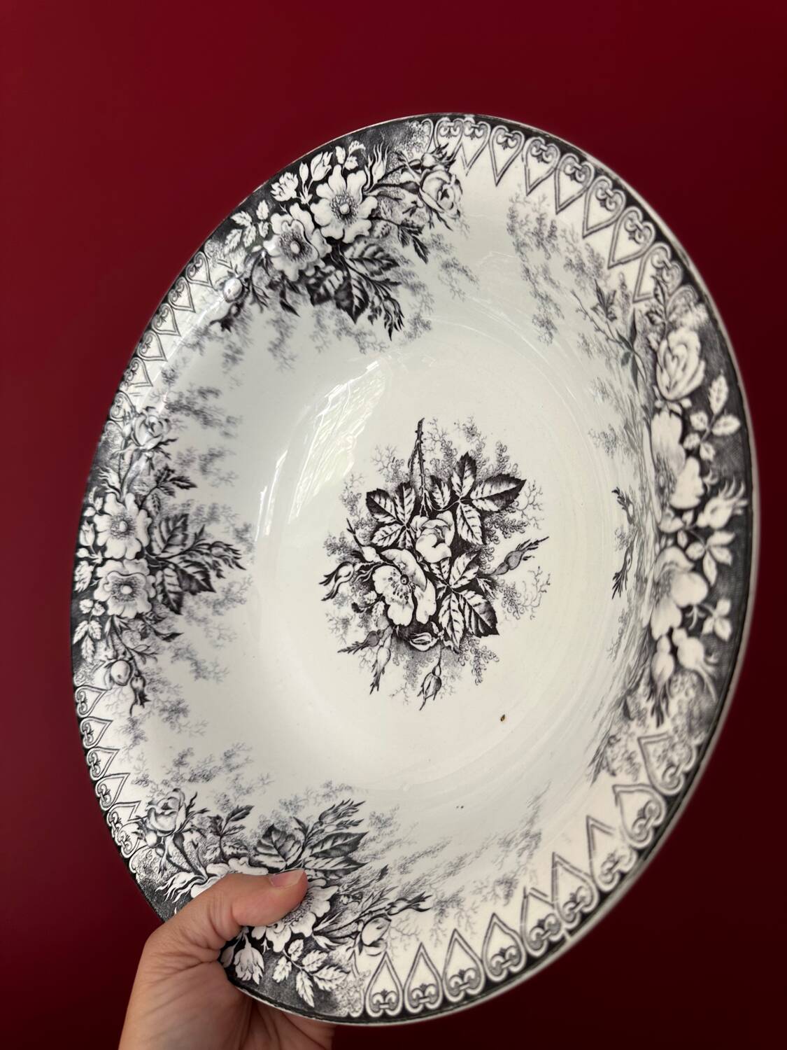 Iron earth salad bowl