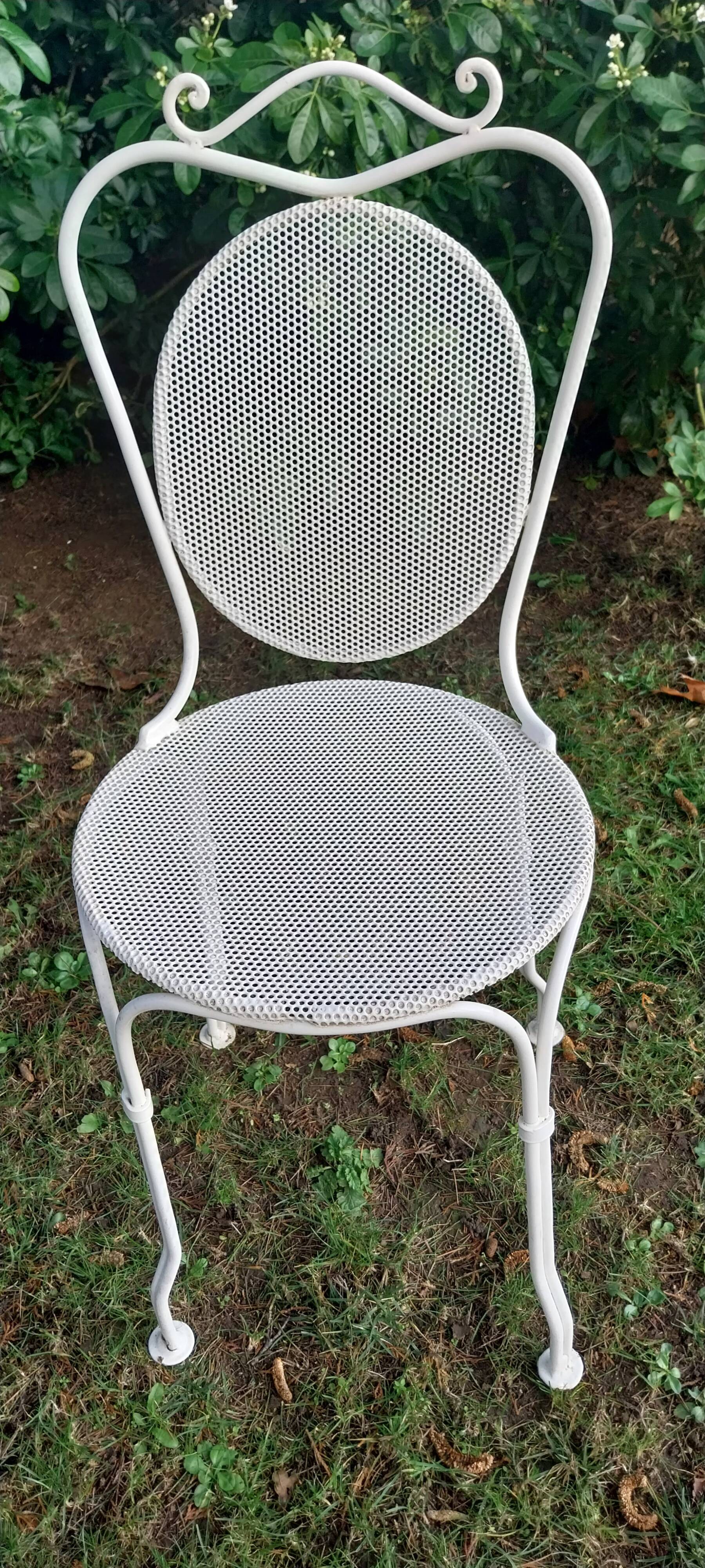 Salon de jardin en fer forgé