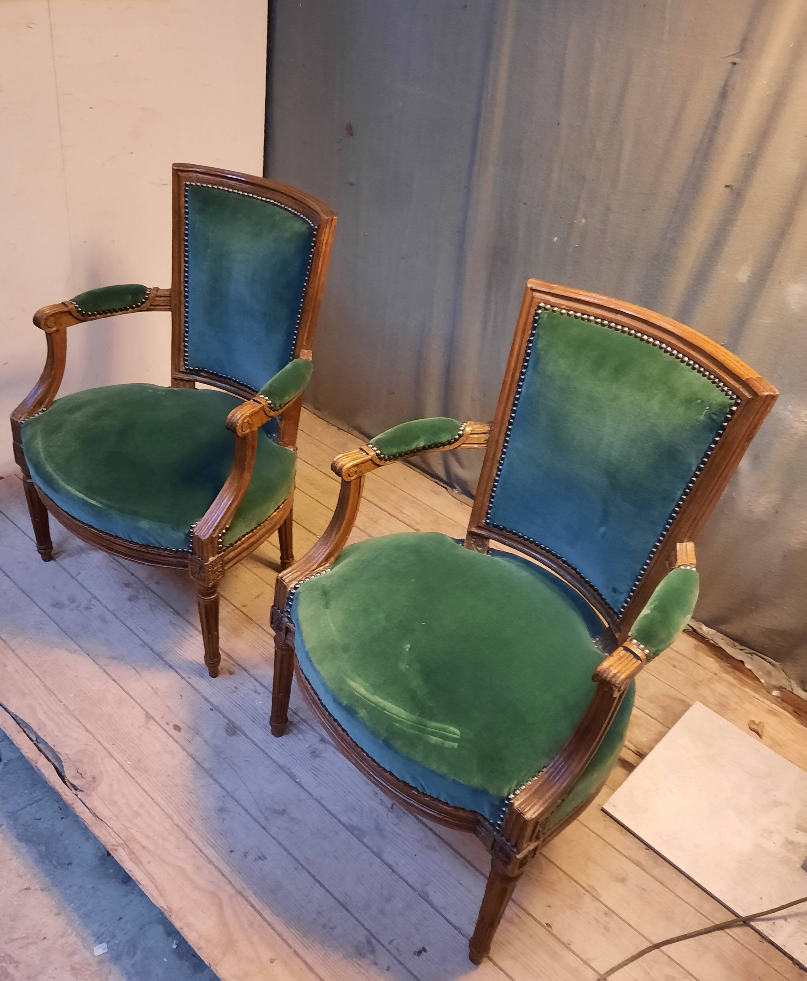 Paire de fauteuil Louis XVI