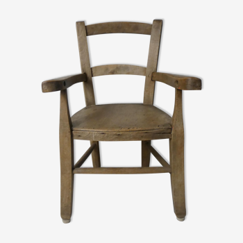 Ancien fauteuil pour enfant