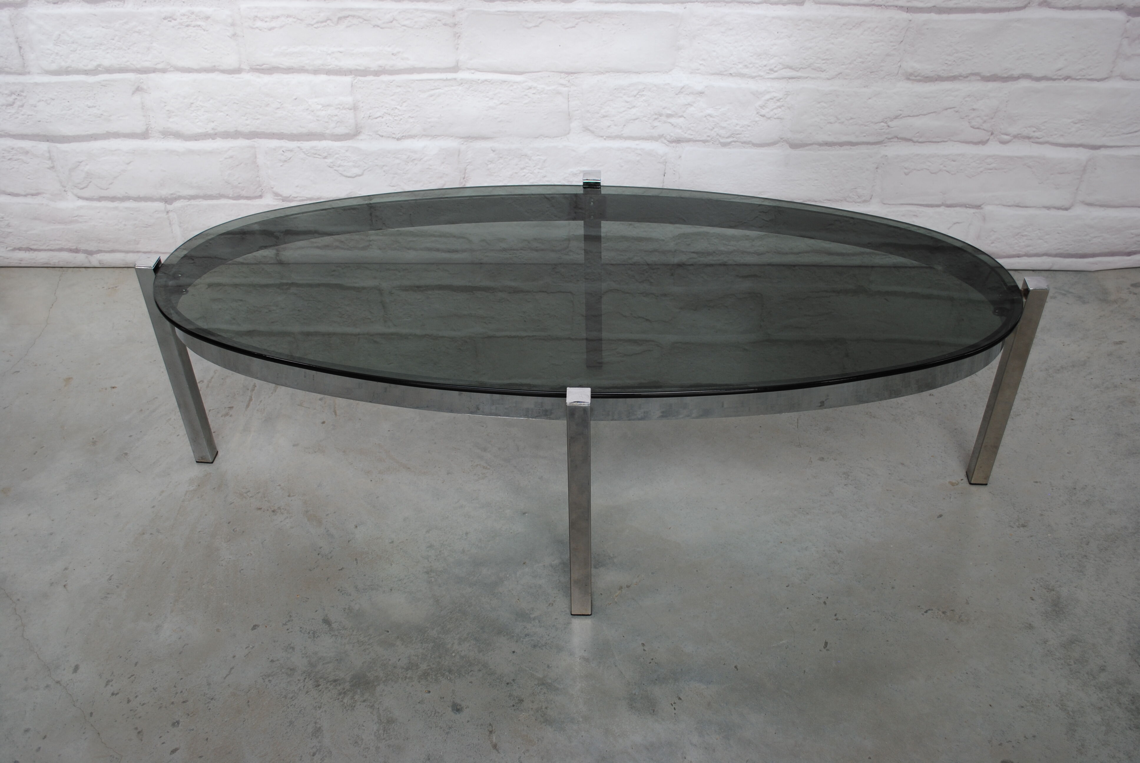 Table basse ovale 1970
