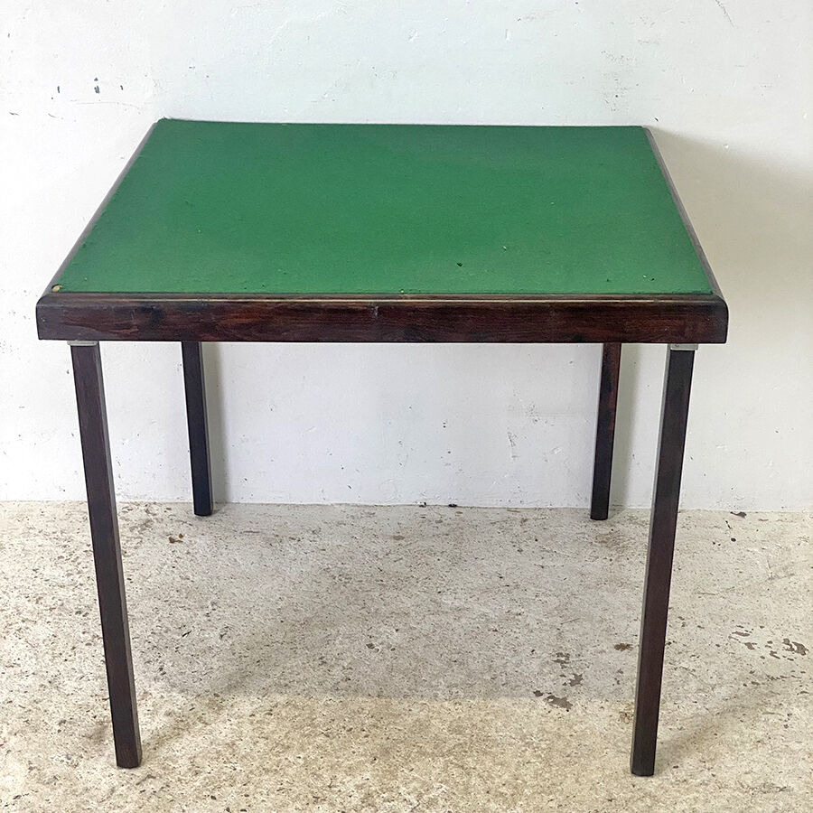 Folding bridge table