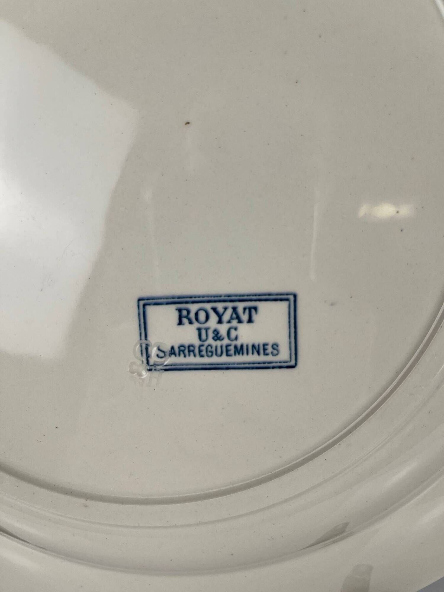 Large round blue "Royat" dish, U&C Sarreguemines, 1879 - 1918.