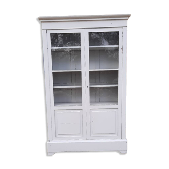 White Louis Philippe display case
