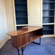 Bureau scandinave vintage en bois façon palissandre, années 60/70