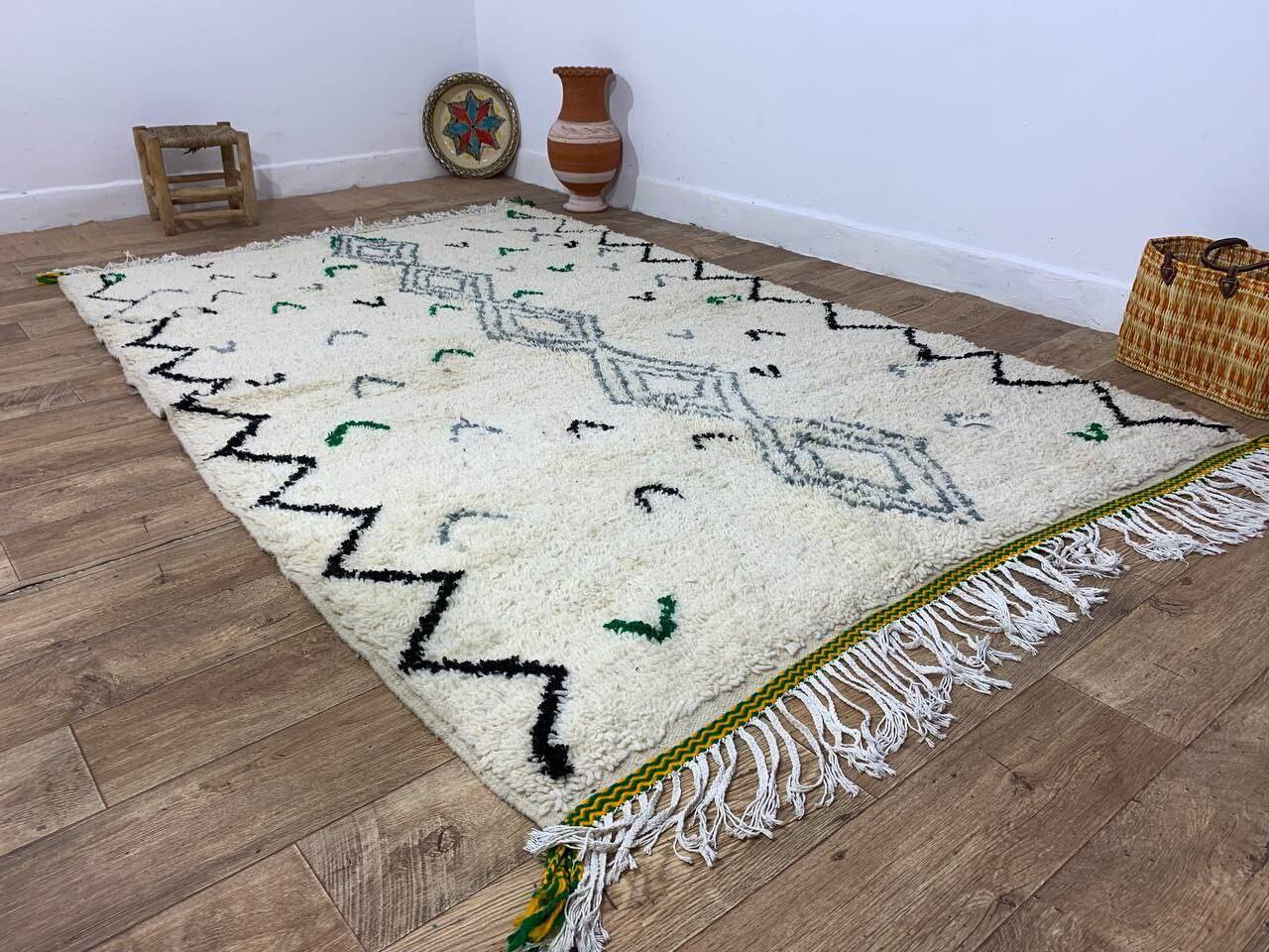 Handmade Moroccan Berber rug 250 X 158 CM