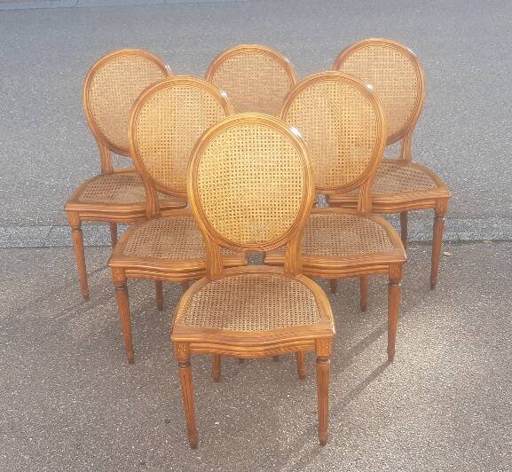 Set of 6 Louis XVI style medallion chairs