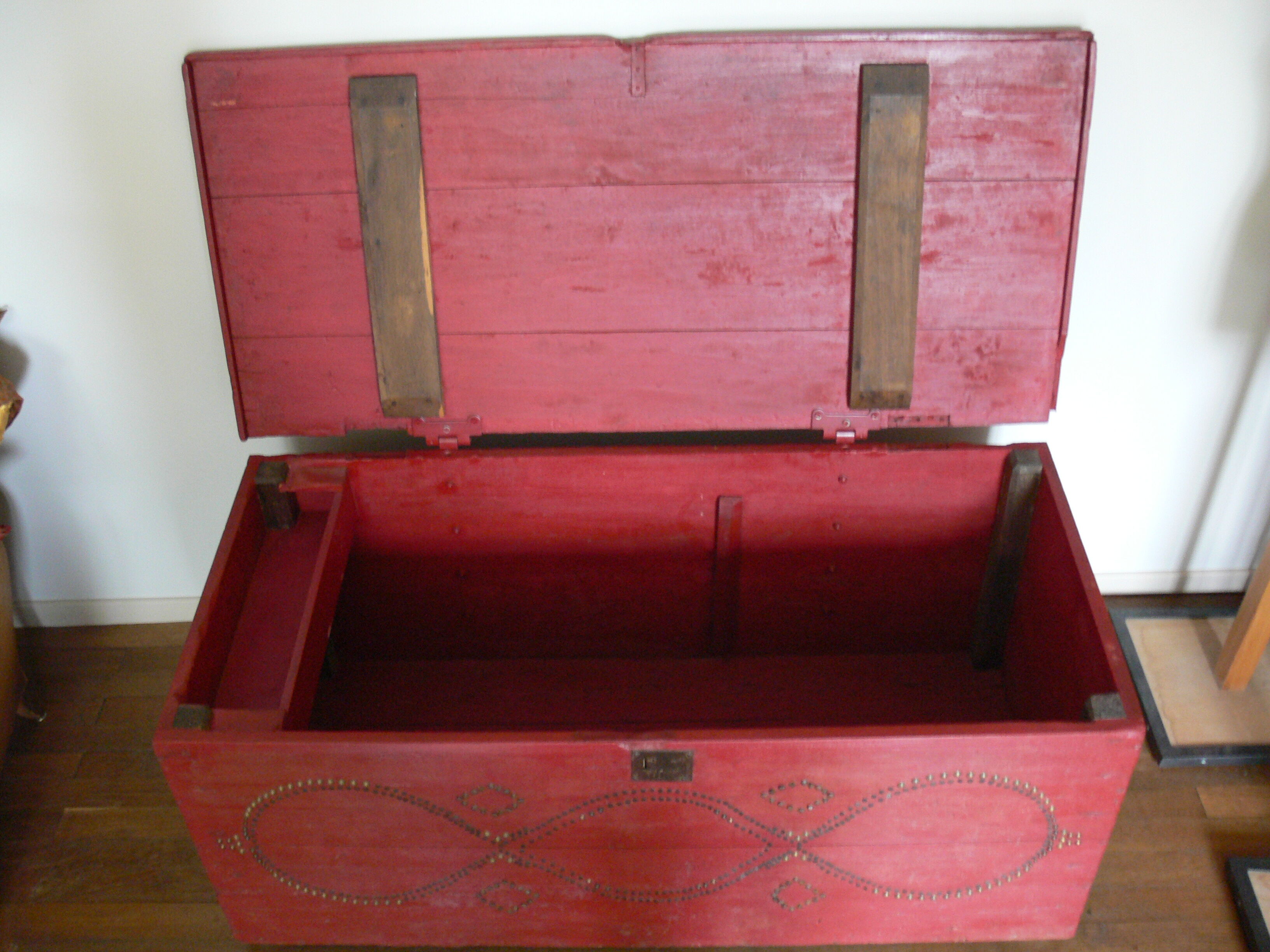 Chest old trunk Folk Art