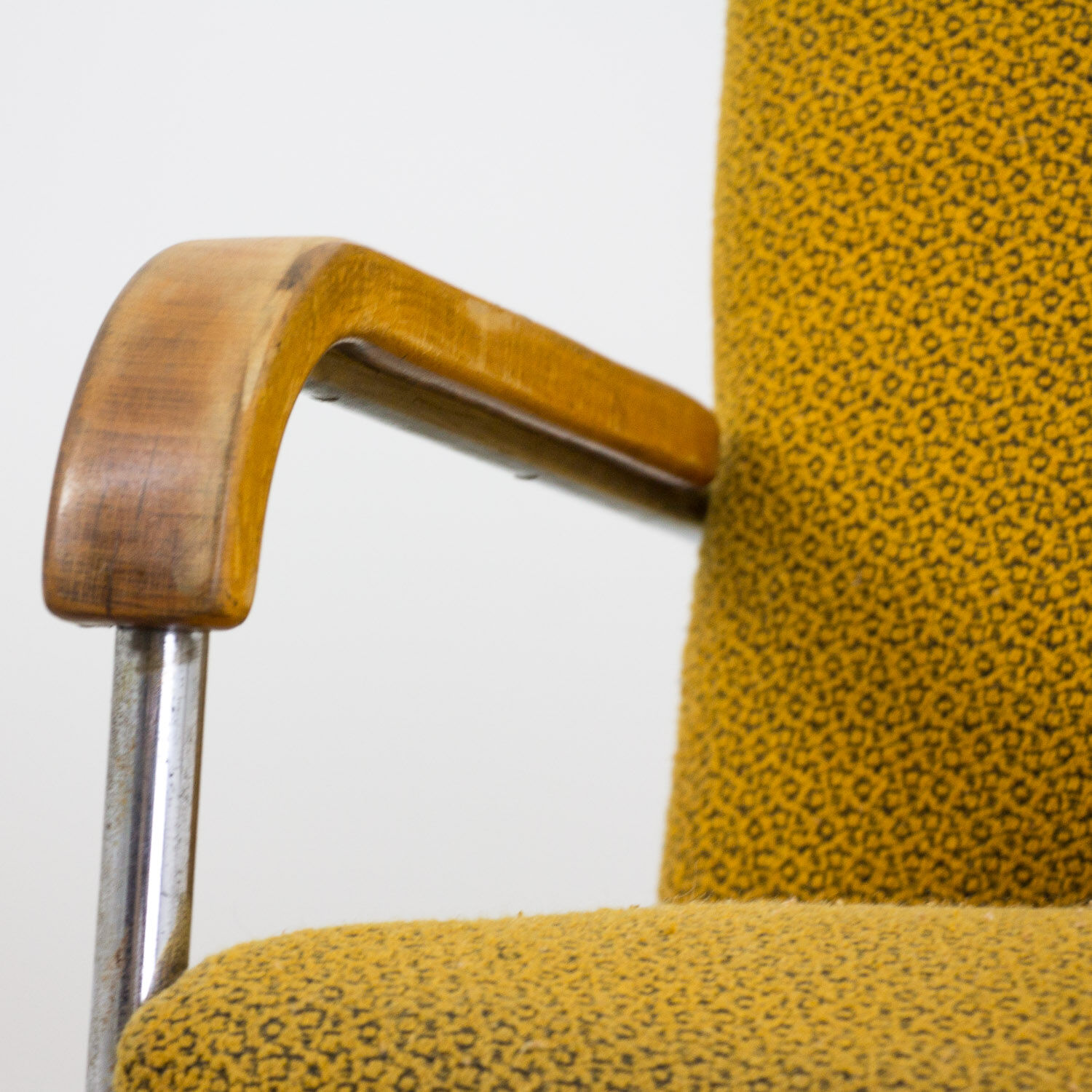 Set of 4 vintage yellow armchairs