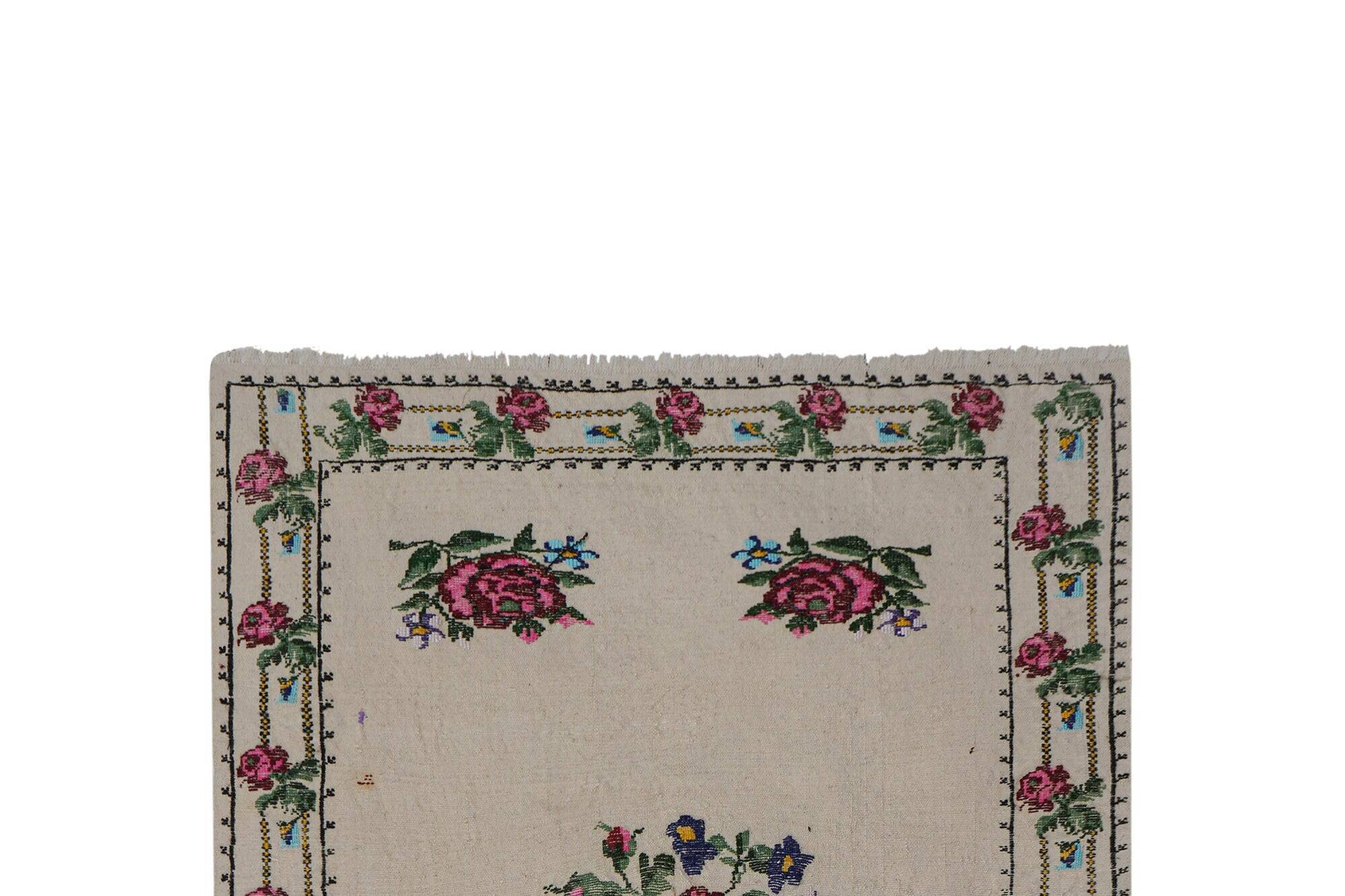 Vintage Turkish kilim, handwoven, 94x134 cm.