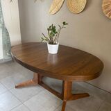 Vintage oval Baumann table