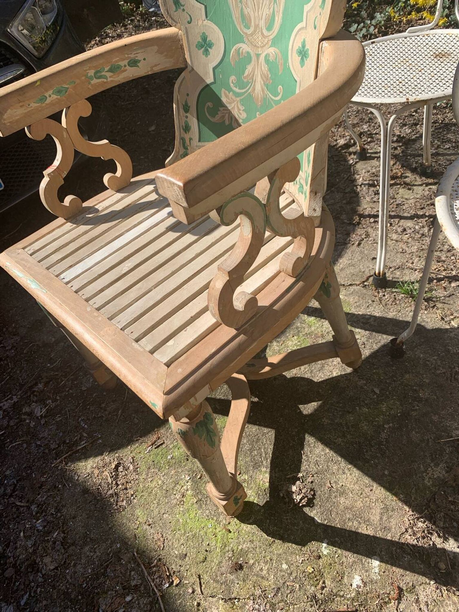 Painted wooden stretcher chair