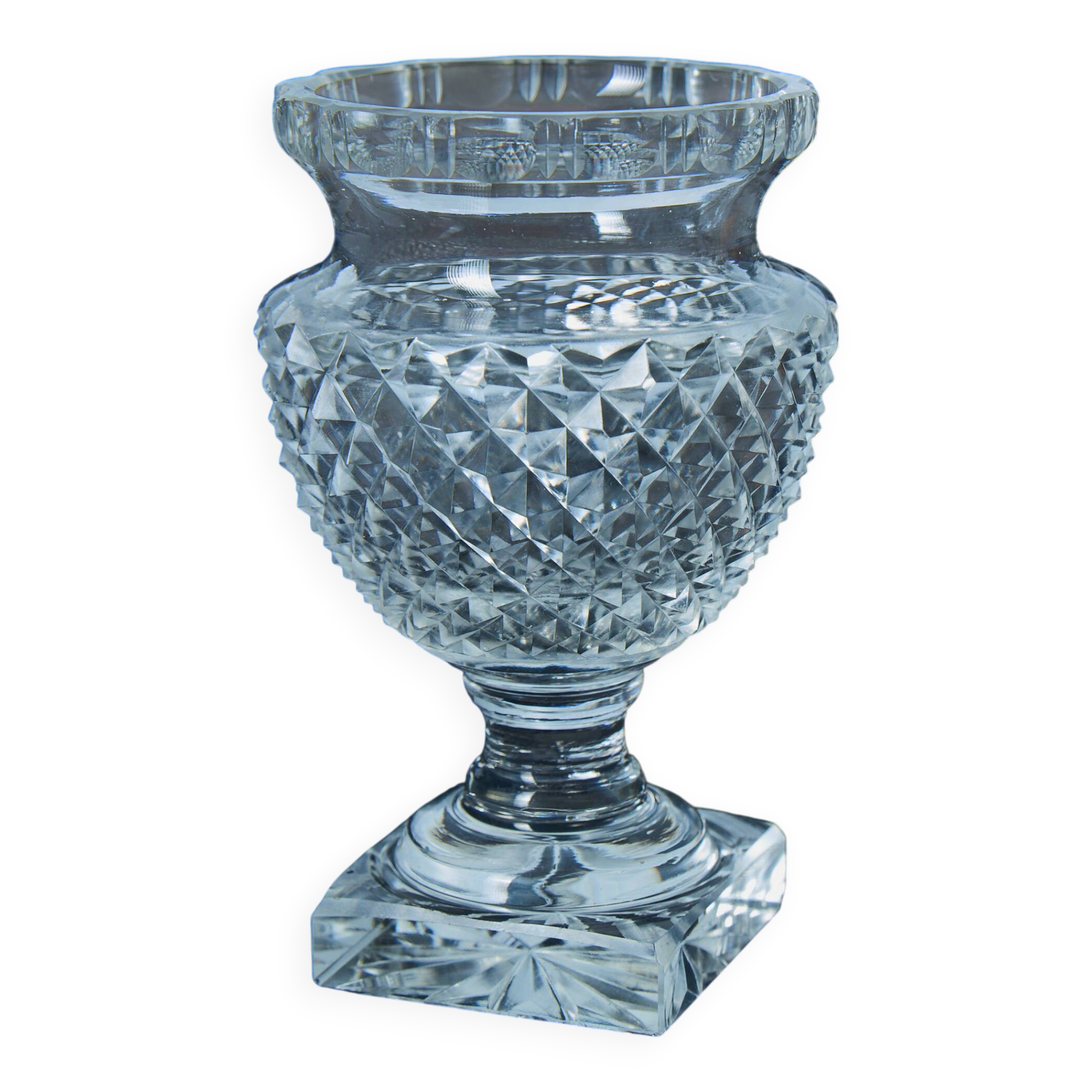 Cut crystal cup – Medici inspiration