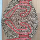 Pair of hooks in red metal