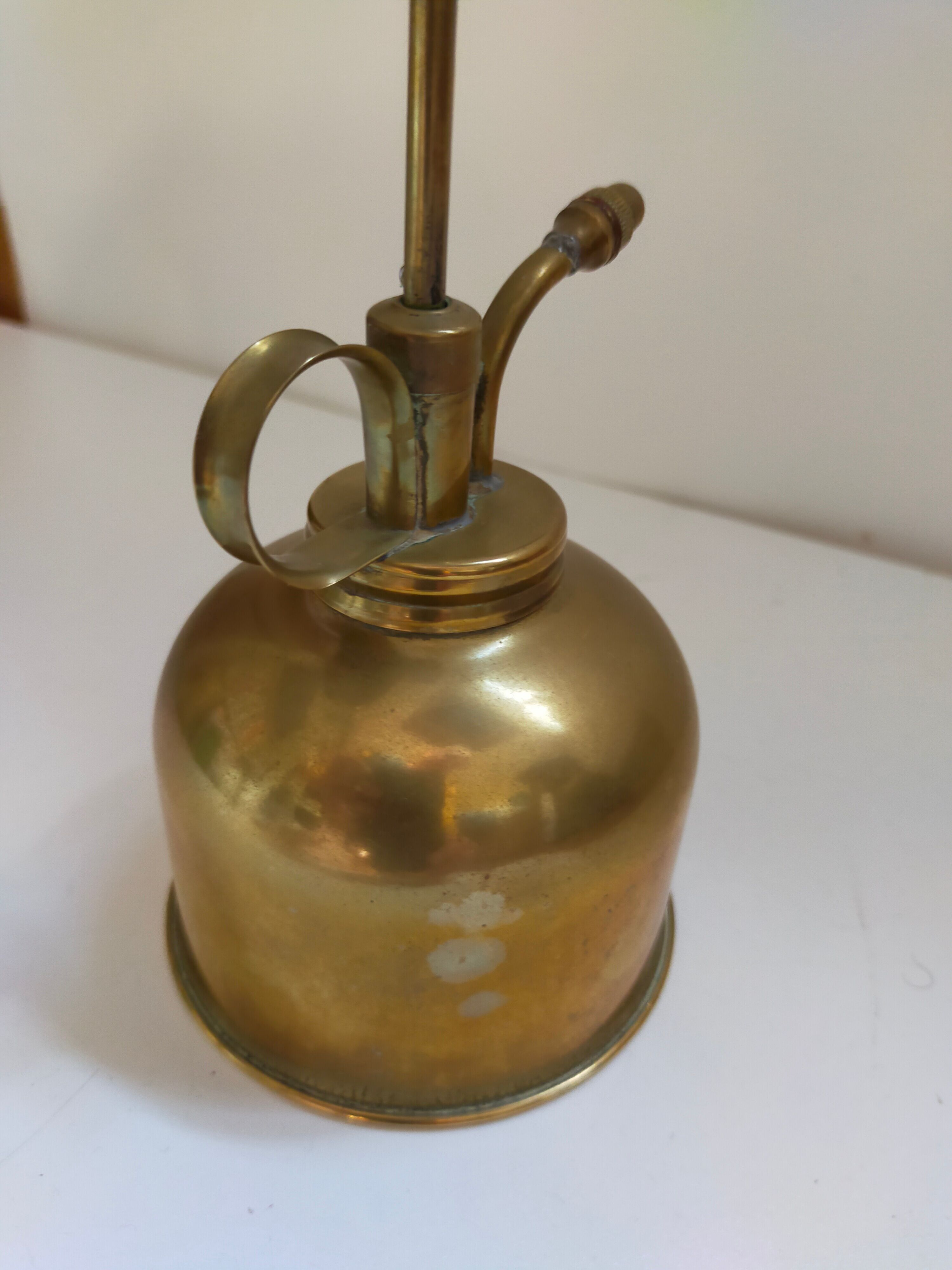 Golden copper spray vaporizer for plants